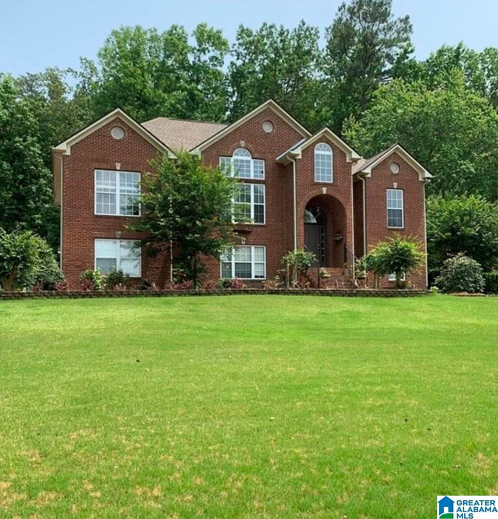 2 bed, 1.0 bath, $1,500 — Photo 1