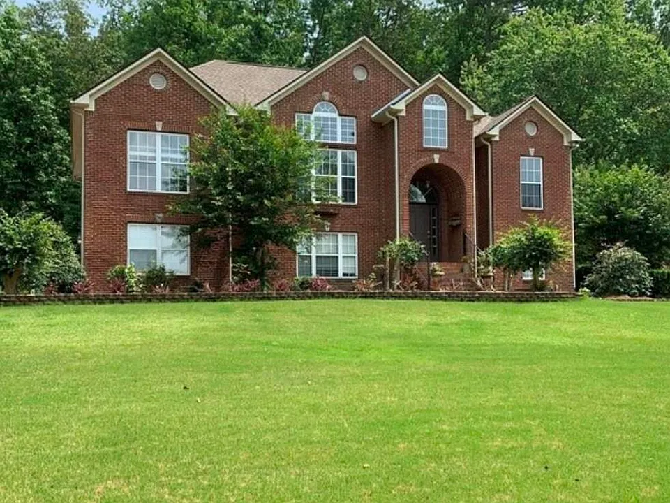 233 Oaklyn Hills Dr