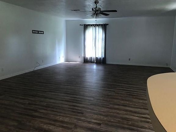 4th image of 3504 Avenue D
