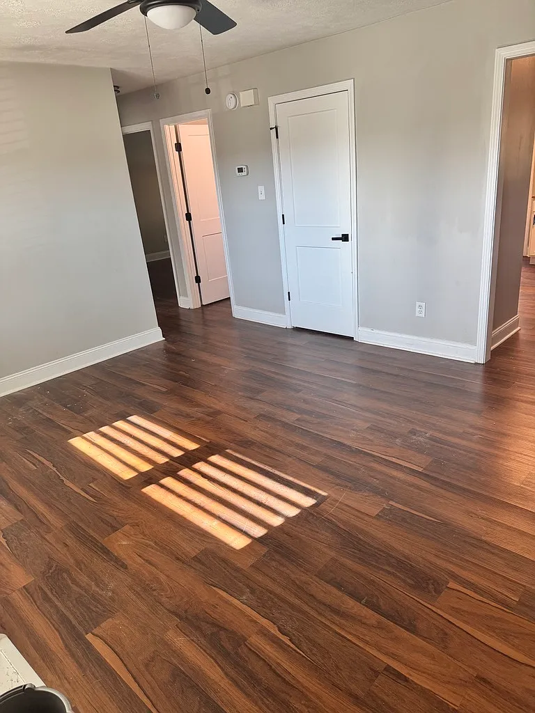 2911 Beaverwood Dr — Photo 1