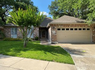 306 Summer Hill Dr #2W, Fredericksburg, TX 78624