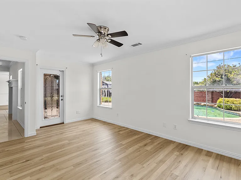 1611 Watson Dr — Photo 16