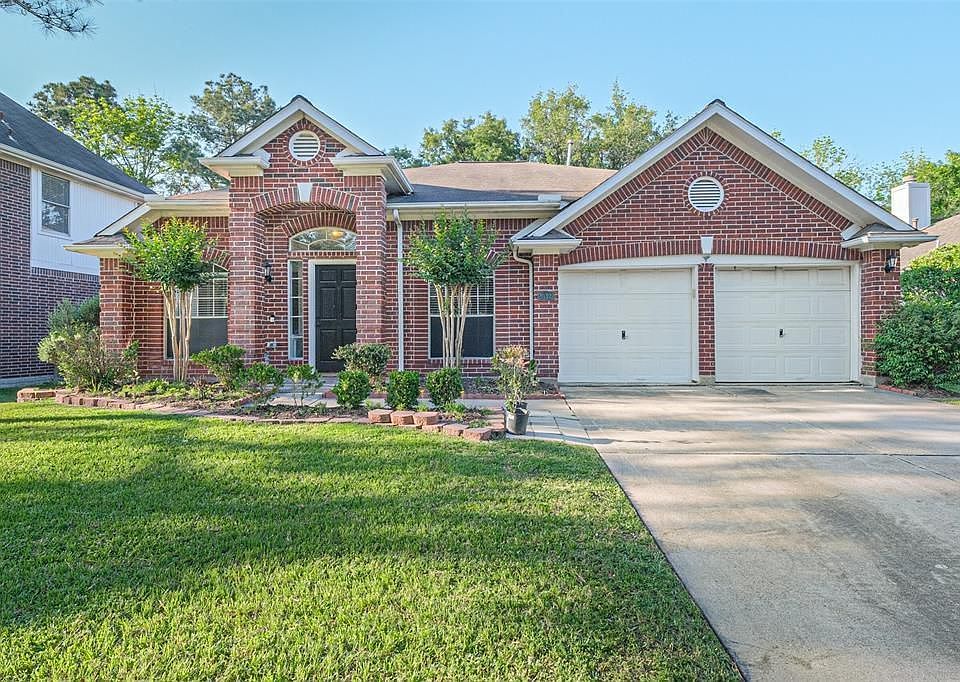 1st image of 20322 Maple Village Dr