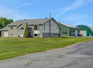 1887 Champlain St, Clarence Rockland, ON K0A 1N0