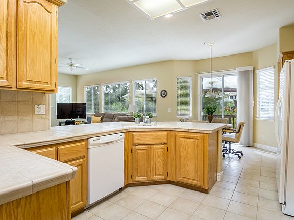 3rd image of 4808 Tenbury Ct