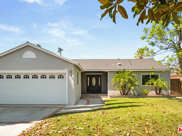 17235 Hatteras St, Encino, CA 91316