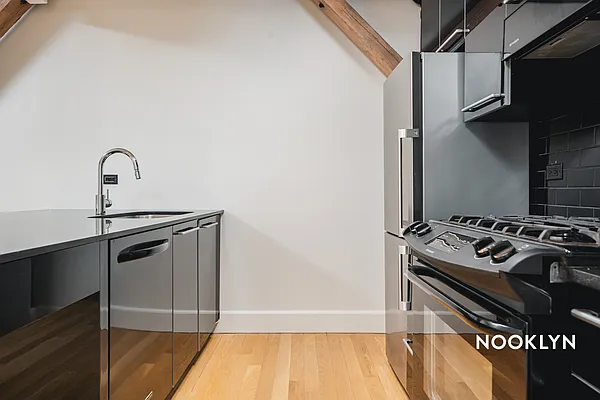 Rented by Nooklyn NYC LLC | media 6