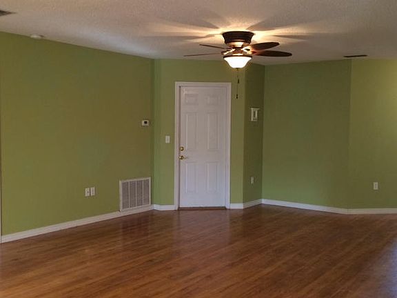 219 Limestone - Living Room_05062025