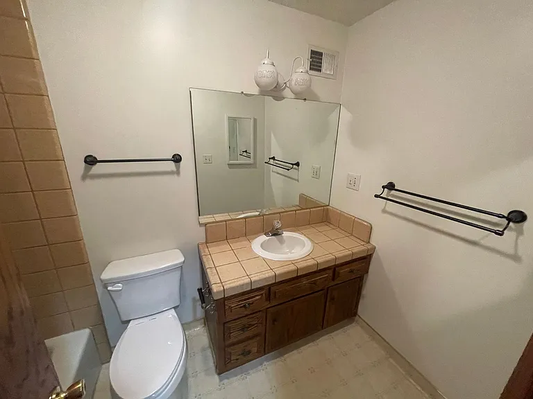 539 Highland Rd #A — Photo 12
