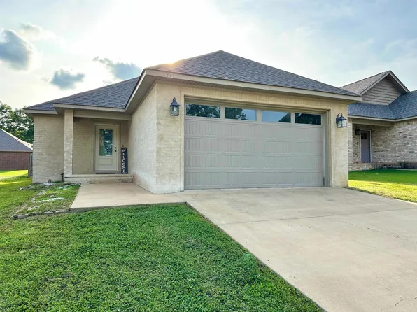 341 Wolf Den Dr, Jonesboro, AR 72405