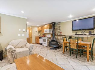 766 E Mountain Rd #A1, Killington, VT 05751