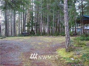 2nd image of 351 Lake View Drive
