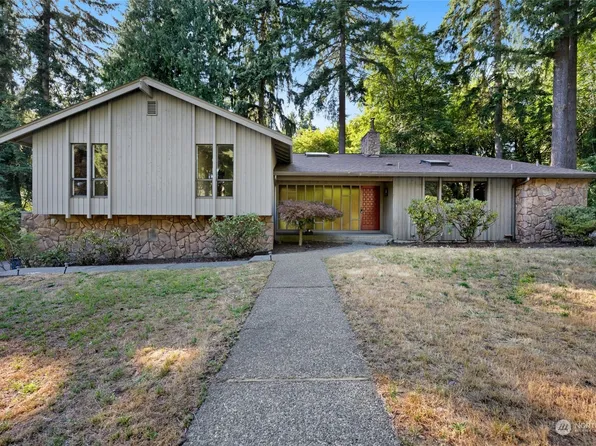 16033 147th Place NE, Woodinville, WA 98072