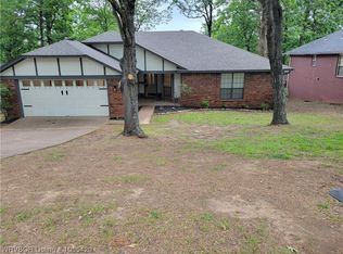 3513 Coventry Ln, Fort Smith, AR 72908