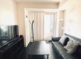 17 Kenaston Gdns #404, Toronto, ON M2K 0B9