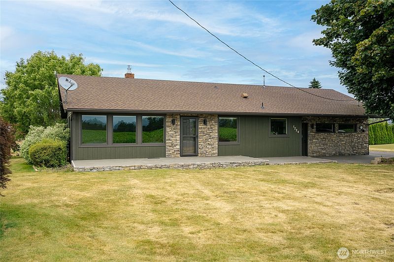3rd image of 1724 Haveman Road