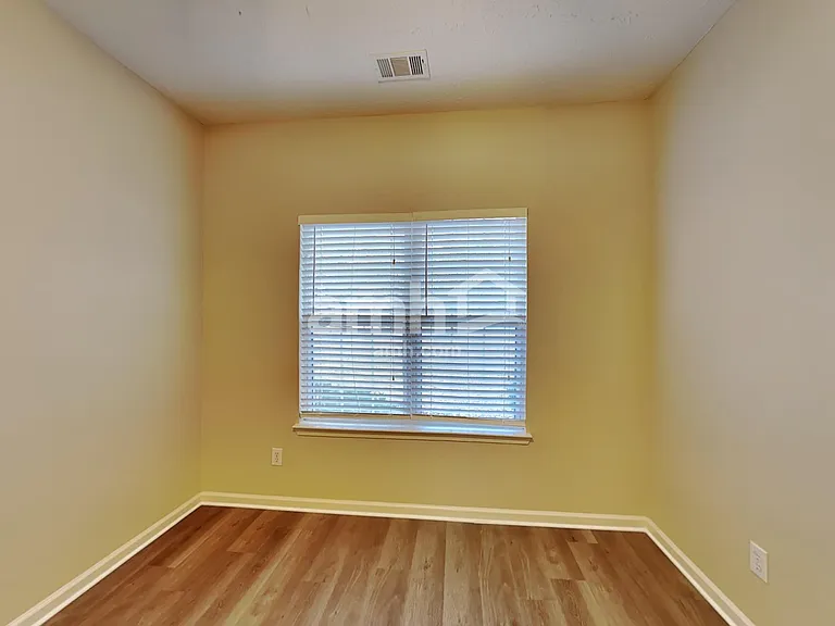 501 Gables Ct — Photo 16
