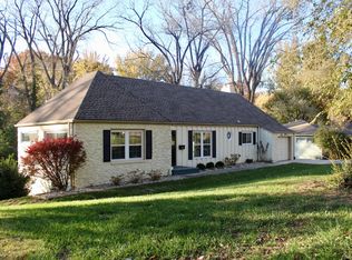 8316 Overbrook Rd, Leawood, KS 66206