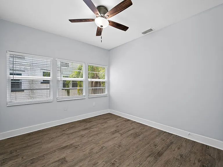 1403 S Bay Villa Pl — Photo 36