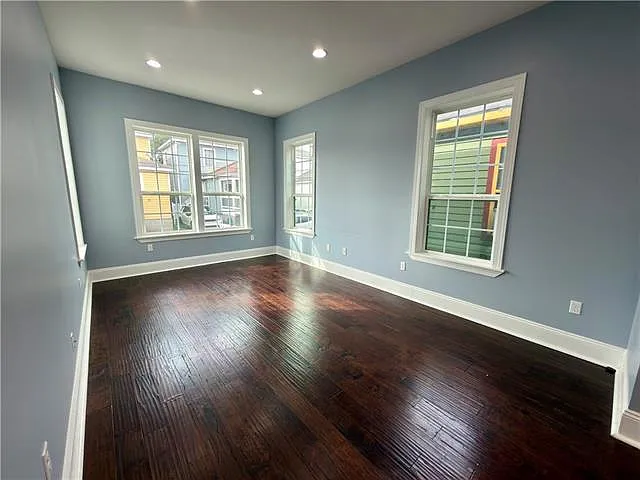 3 bed, 2.0 bath, 2124 sqft, $2,650 — Photo 4