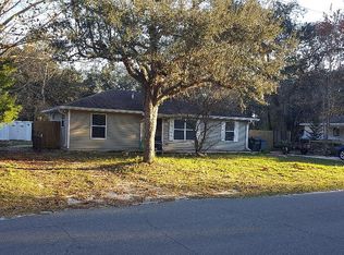 7080 W Village Dr, Homosassa, FL 34446