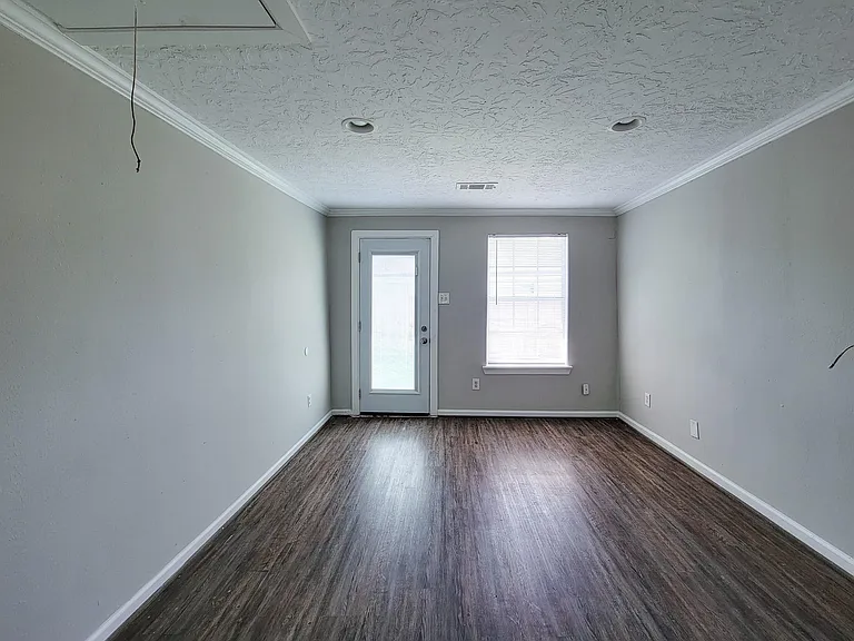 3416 Europa St — Photo 6