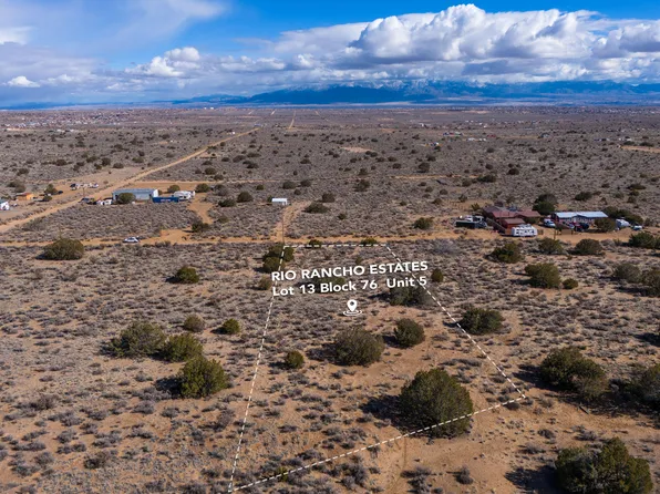 27th St NW, Rio Rancho, NM 87124