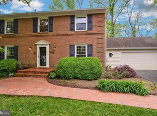 3703 Riverwood Ct, Alexandria, VA 22309