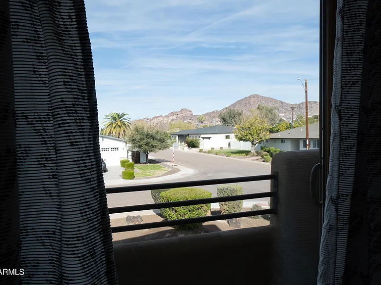 4451 E Earll Dr — Photo 9