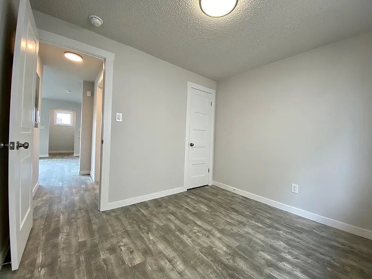 1033 Juneau St #1033 — Photo 9