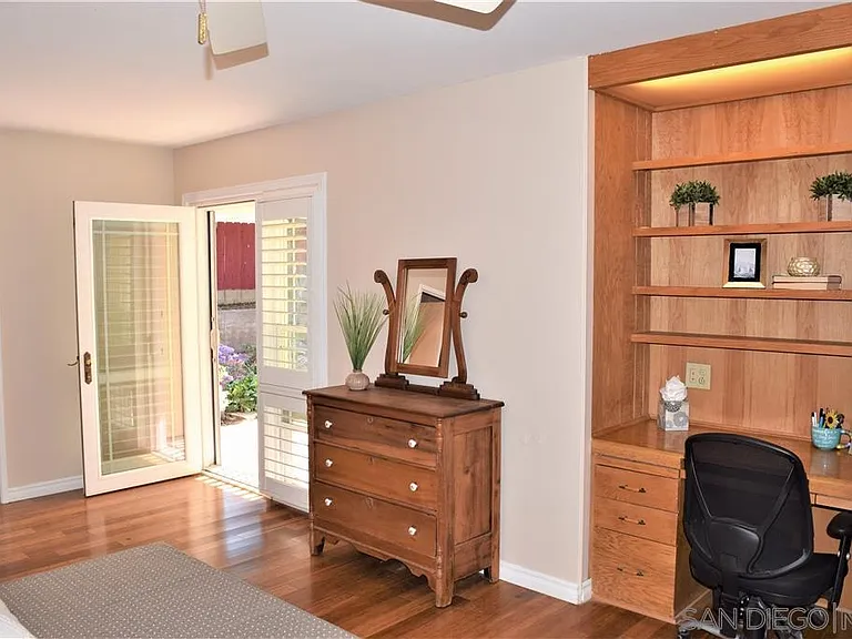 6647 Arundel Pl — Photo 18