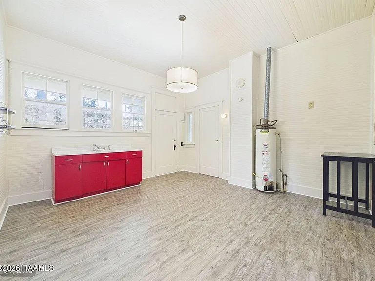 223 General Gardner Ave — Photo 10
