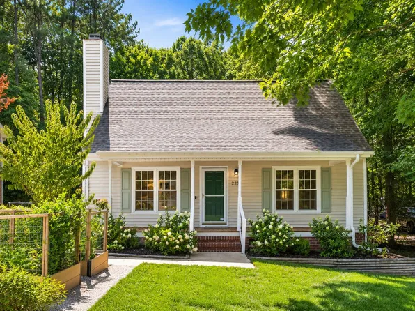 227 Evesham Ct, Wake Forest, NC 27587