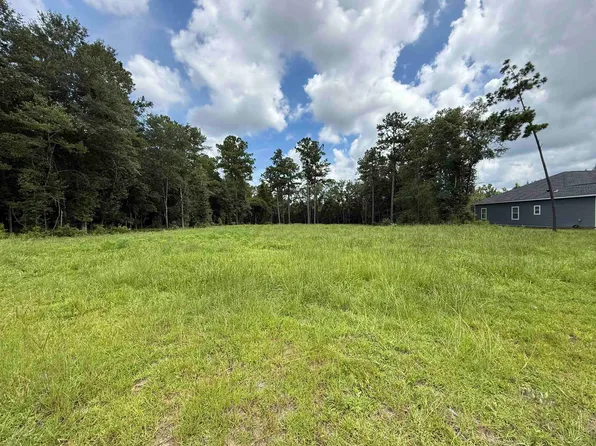 227 Peachtree Dr, Quincy, FL 32351