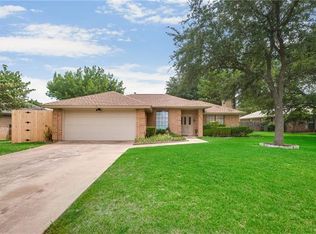 2508 Dartmouth Ct, Bedford, TX 76022