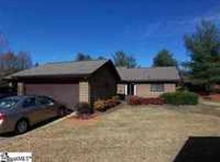 226 Goldfinch Cir, Greer, SC 29650