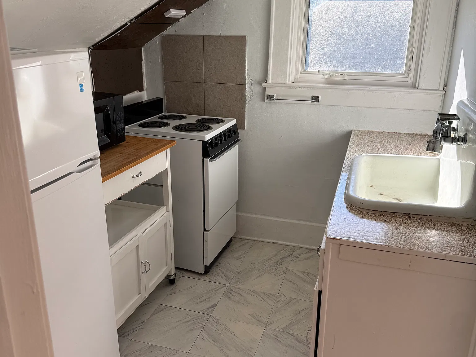 1 bed, 500 sqft, $895 — Photo 4