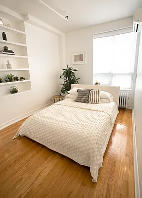 Rented by Makover Group Inc | media 28