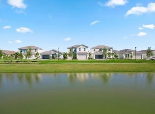 13608 Spruce Pine Dr, Loxahatchee, FL 33470