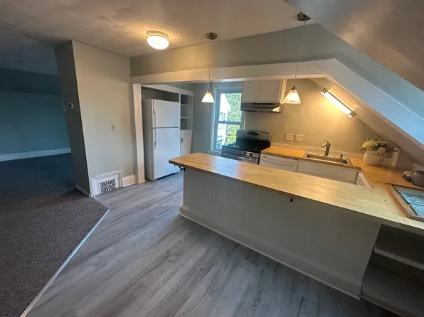 224 High St APT 2, Newburyport, MA 01950