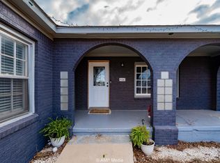 406 N Swenson St, Stamford, TX 79553
