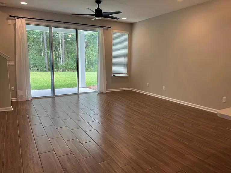 7155 Jareth Dr — Photo 5