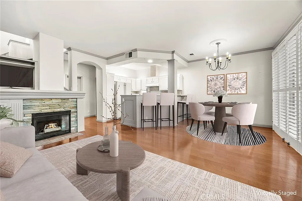 2 bed, 2.5 bath, 1205 sqft, $3,650 — Photo 1