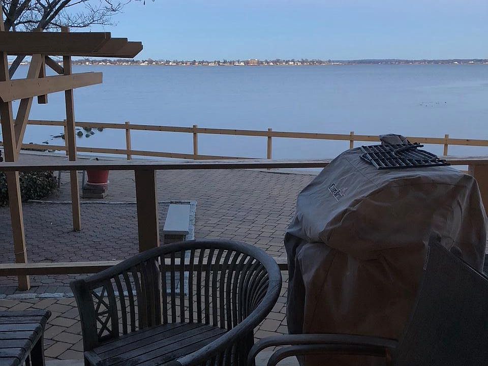 2nd image of 1470 Shore Dr