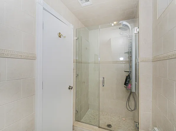 1764 East 17th Street image 21 of 45