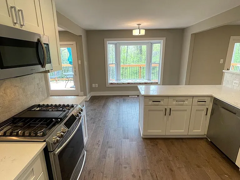 3428 Reedy Dr — Photo 8