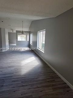 2nd image of 1486 Mira Vista Cir