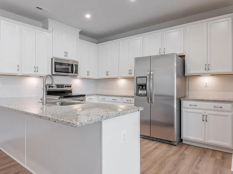 2620 Lassen Walk #A — Photo 11
