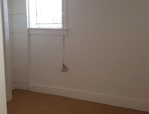 2nd image of 420 Ash St APT 8