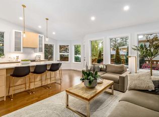 1414 Shawnee Dr SW, Calgary, AB T2Y2V1